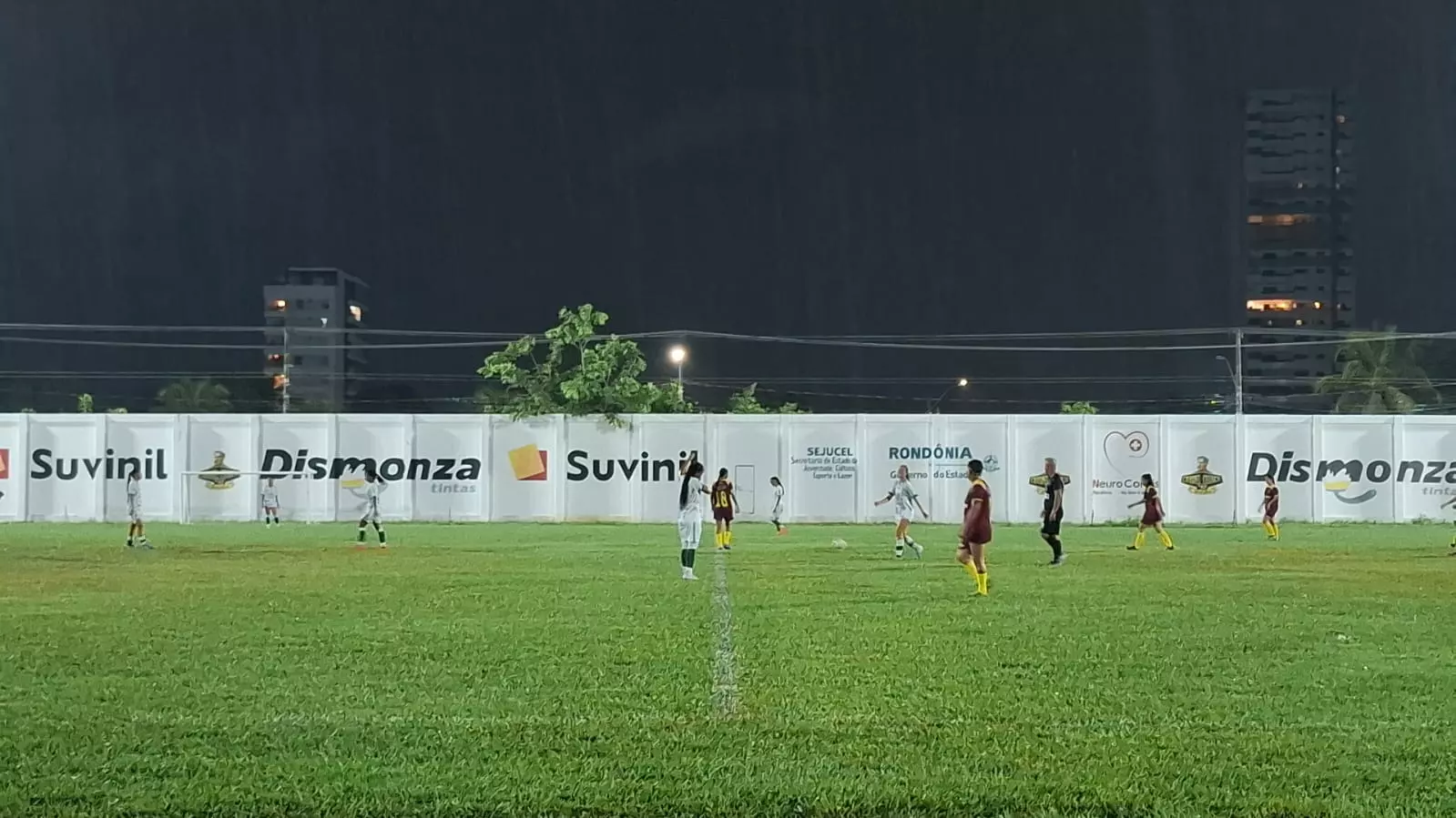 Rondoniense Feminino: Rolim de Moura atropela Genus e praticamente garante o título